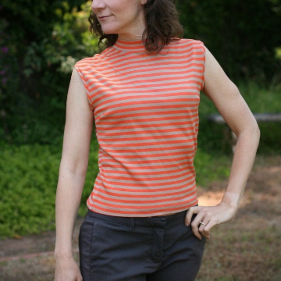 VINTAGE 1960s Women's Sleeveless Stretchy Striped Coral Orange Top - Picture 8 of 8